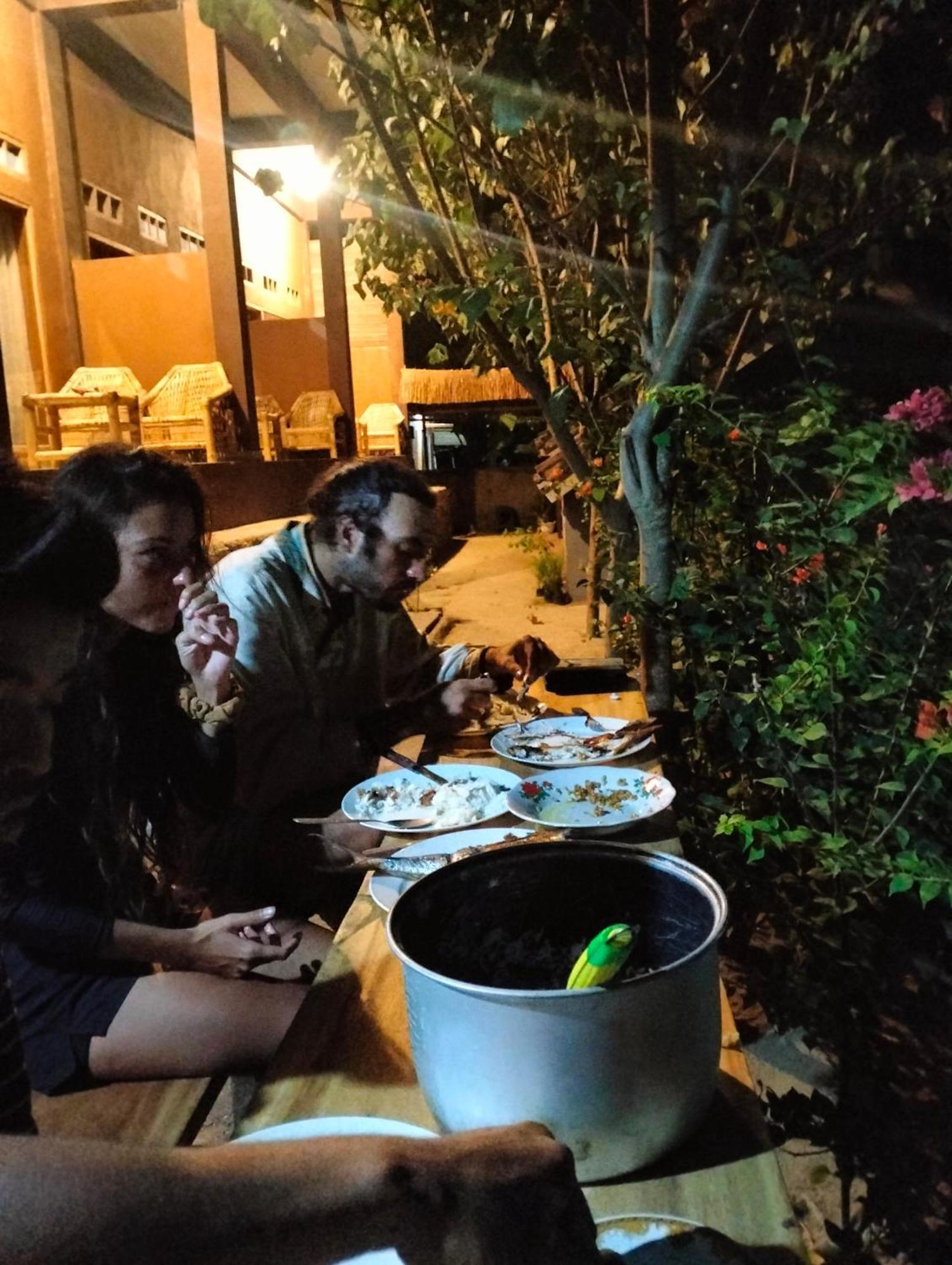 Fullmoon Homestay Kuta  ภายนอก รูปภาพ