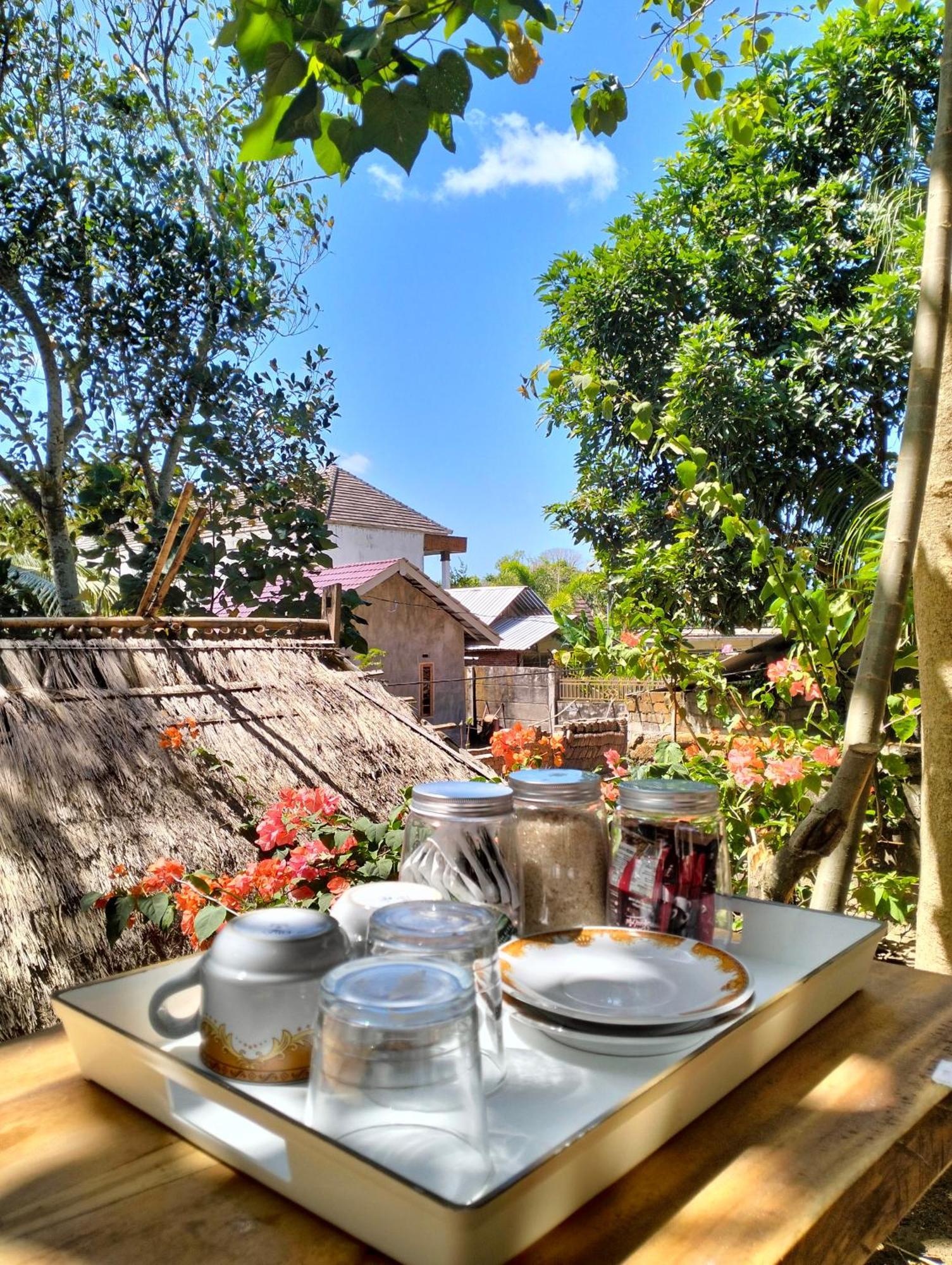 Fullmoon Homestay Kuta  ภายนอก รูปภาพ