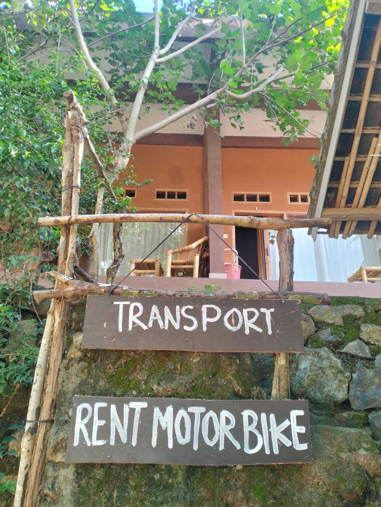 Fullmoon Homestay Kuta  ภายนอก รูปภาพ