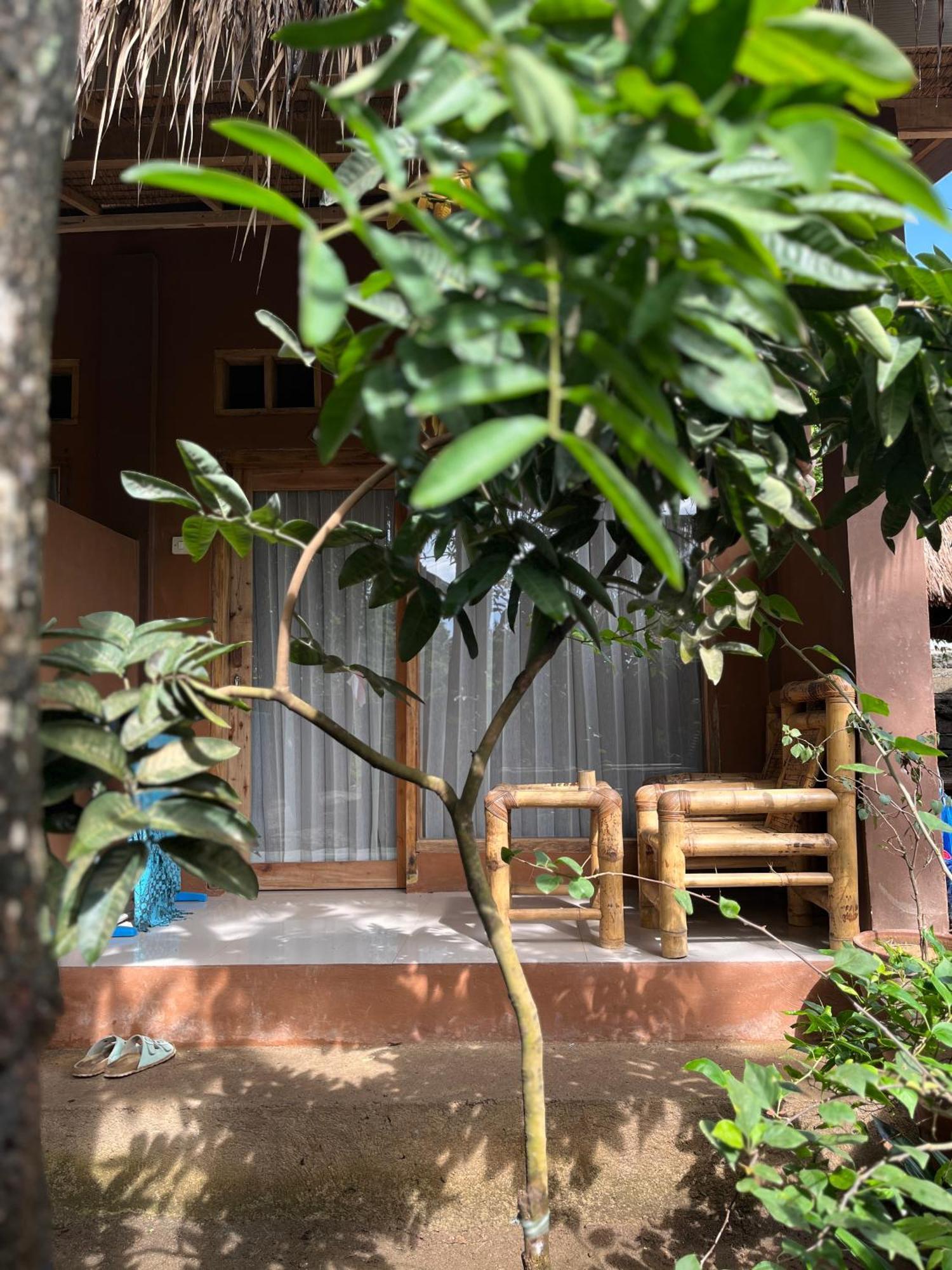 Fullmoon Homestay Kuta  ภายนอก รูปภาพ