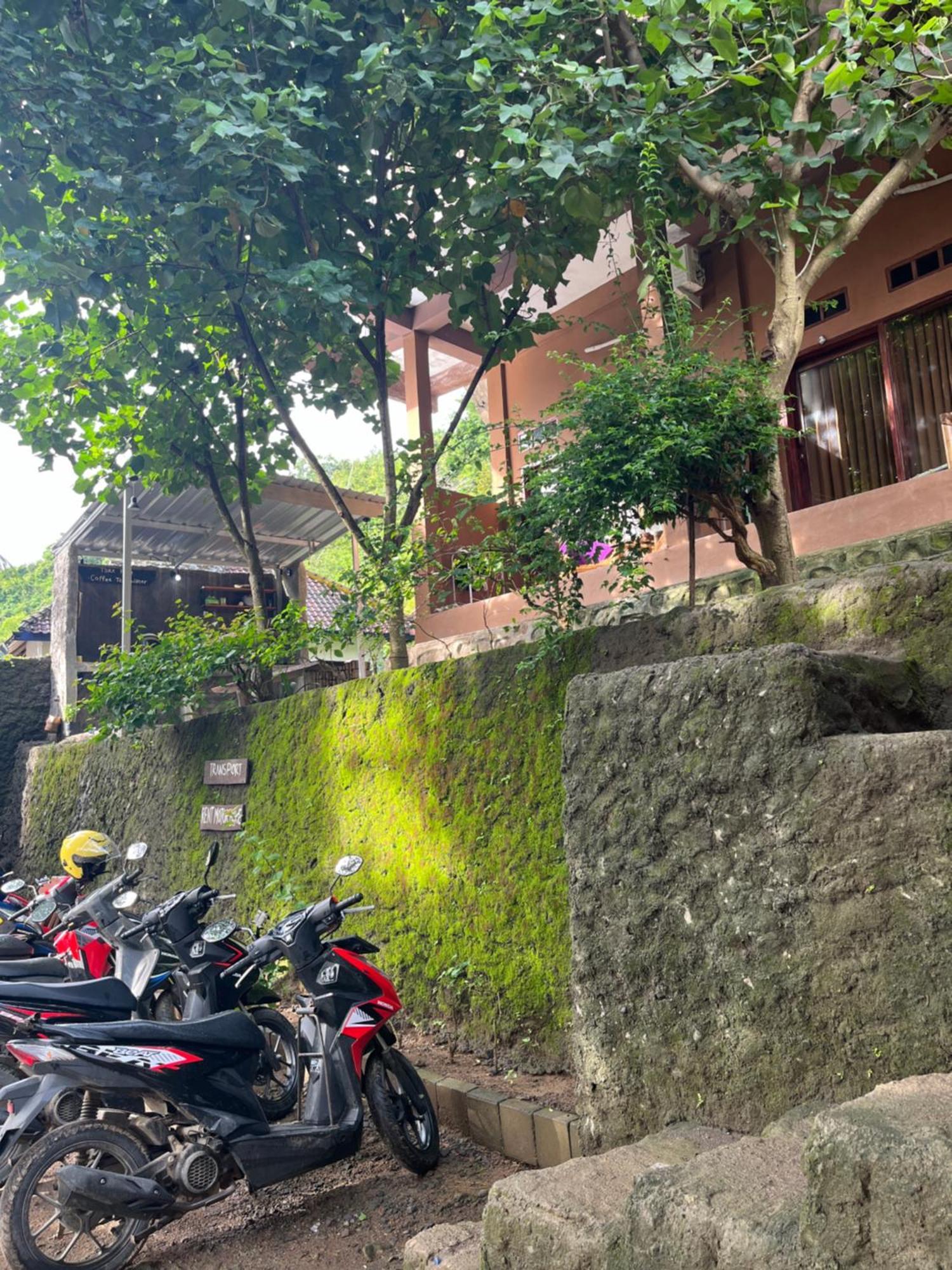 Fullmoon Homestay Kuta  ภายนอก รูปภาพ