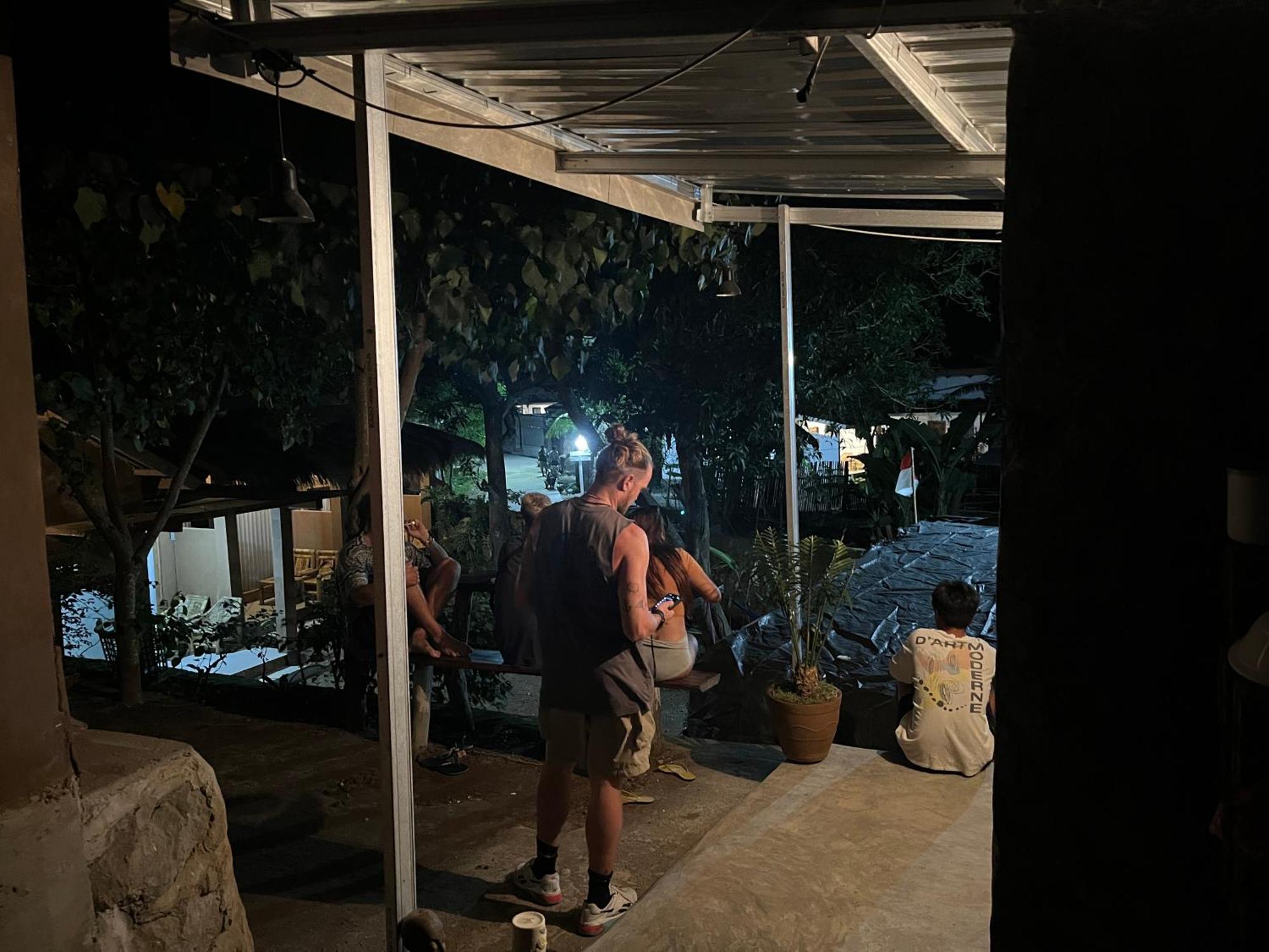Fullmoon Homestay Kuta  ภายนอก รูปภาพ