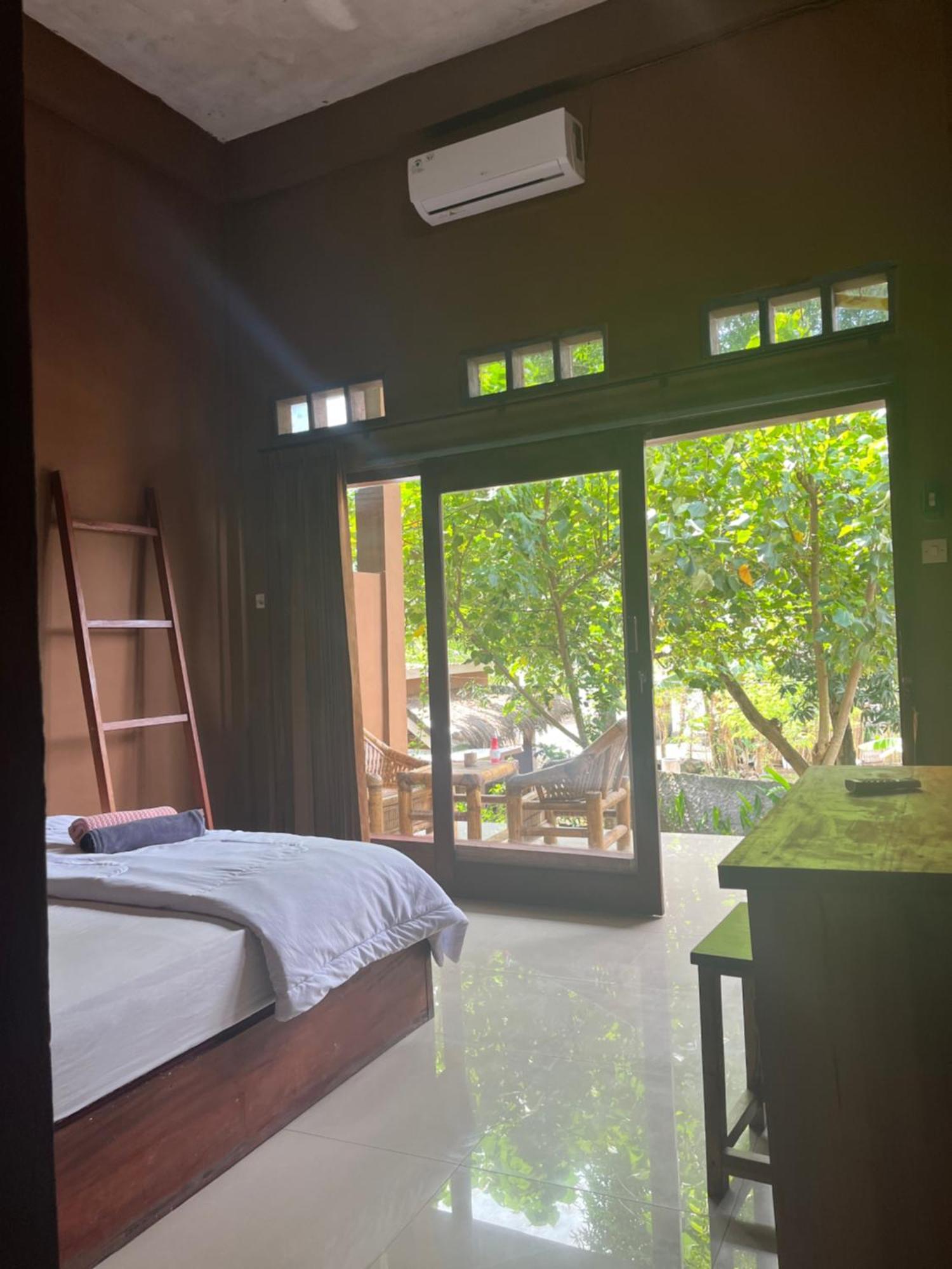 Fullmoon Homestay Kuta  ภายนอก รูปภาพ